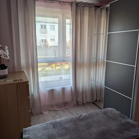 Lejlighed Przy Parku Swietlikow Wrocław